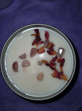 Load image into Gallery viewer, Rose Quartz Crystal Soy Candle - Lotus Flower