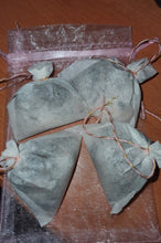 Load image into Gallery viewer, Lavender Bath Tea Bags 4 Pack