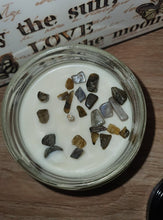 Load image into Gallery viewer, Labradorite Crystal Soy Candle - Coconut &amp; Lime