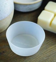 Load image into Gallery viewer, Flip Dish For Your Soy Melts - SMALL