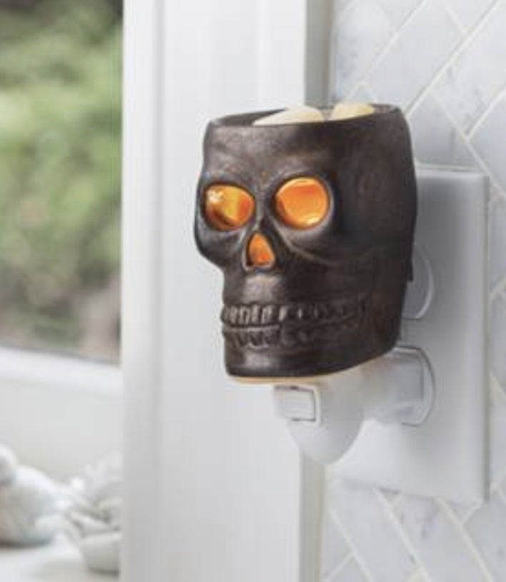 Skull Pluggable Warmer