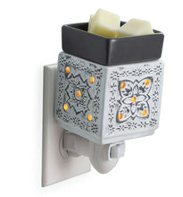 Load image into Gallery viewer, MODERN COTTAGE PLUGGABLE WARMER