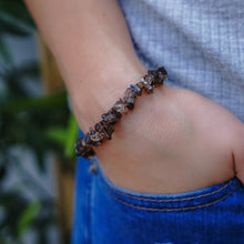 Load image into Gallery viewer, Smokey Quartz Chip Bracelet